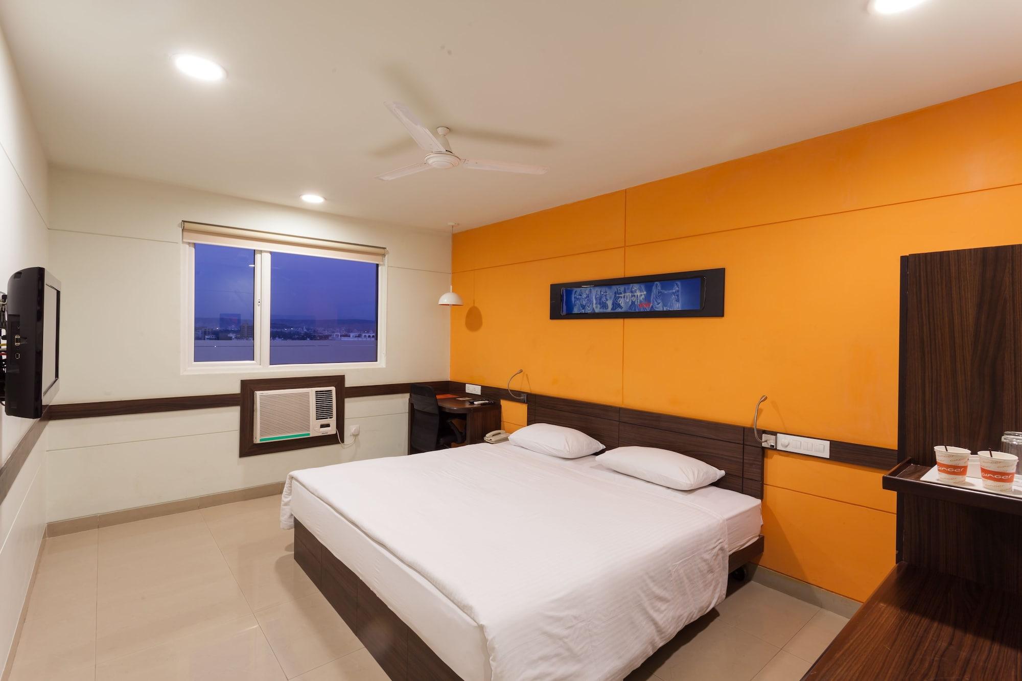 Отель Noida 63 Экстерьер фото